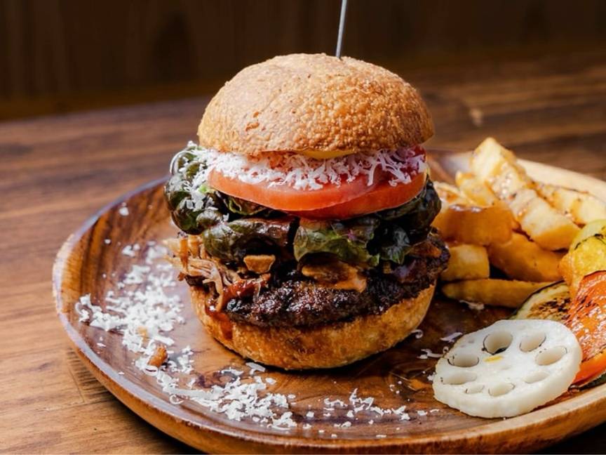 縁久で提供されているハンバーガー料理