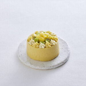 豆乳クリームと米粉のケーキ さつまいも